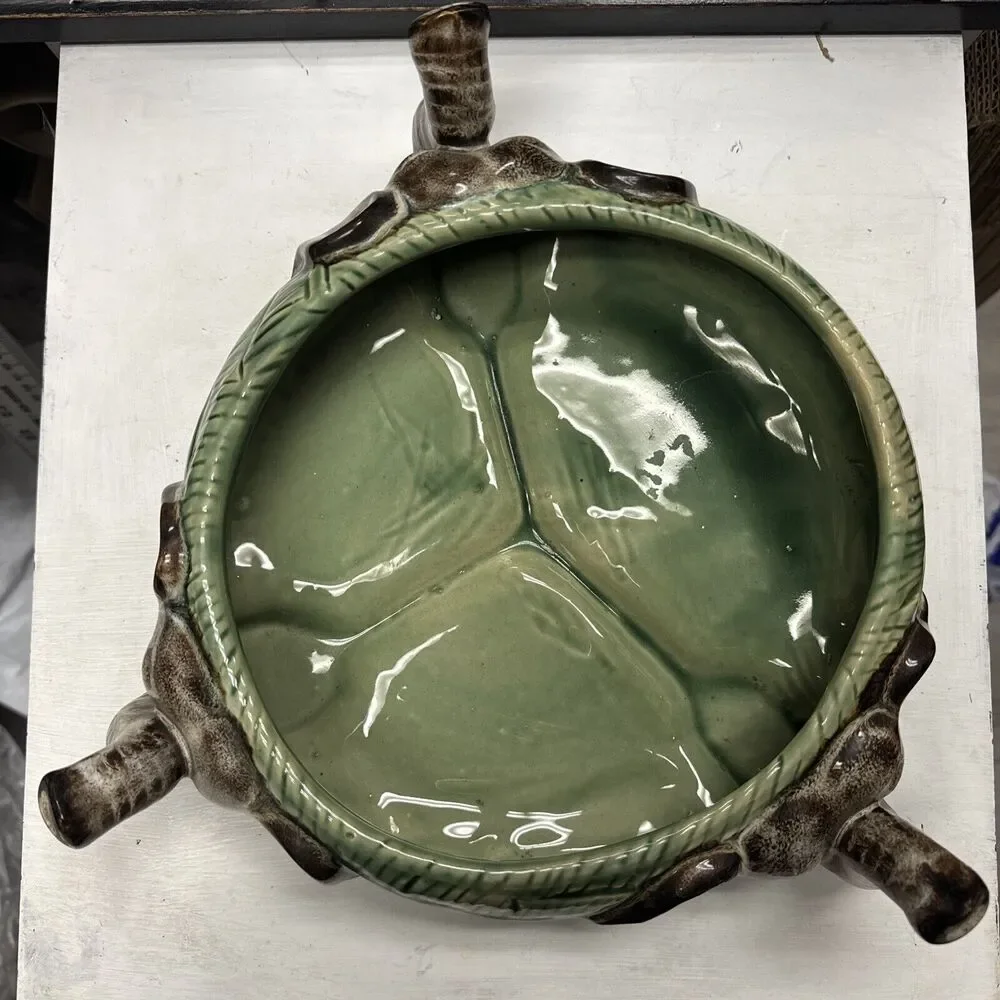 Vintage Elephant Heads Ceramic Planter Green Trunk‎ Up Roughly 10-13” x 4”
